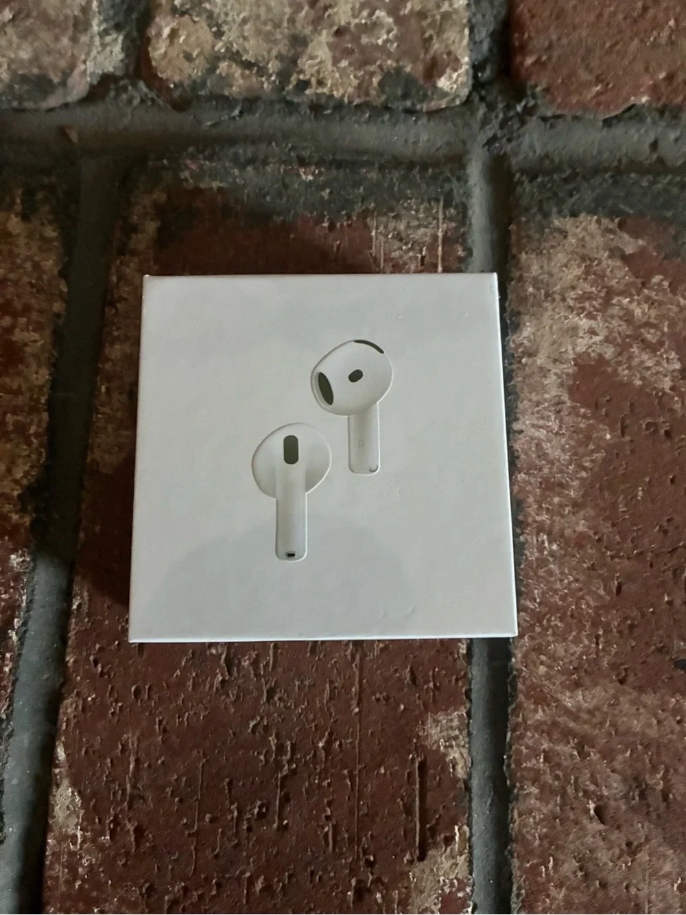 Apple White Wireless Earbuds with Charging Case